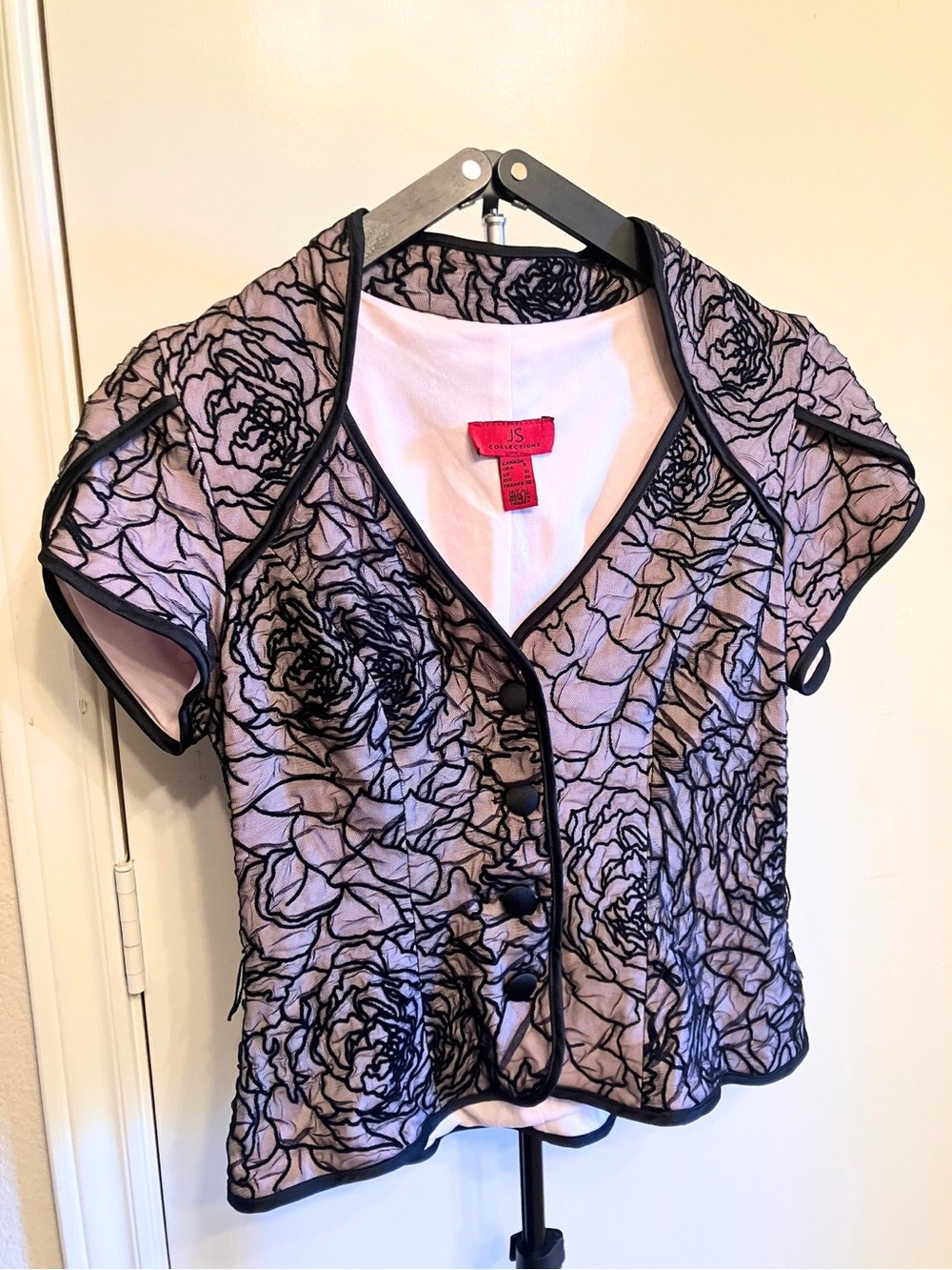 JS Collections Black Rose Mesh Top Size 8 - Made in Canada